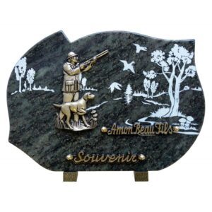 Plaque funéraire Chasseur avec son chien en bronze