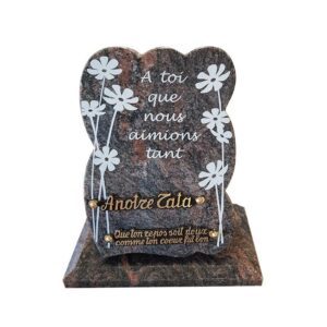 Plaque funéraire Marguerite et texte gravé