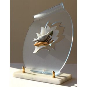 Plaque funéraire Main et colombe blanche bronze